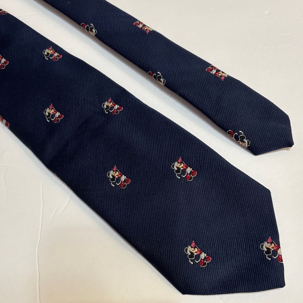 Disney Black Golfing Mickey Mouse Men's Tie 54 x 3.25” 20% silk